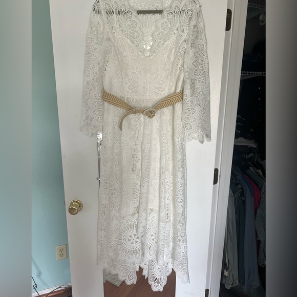 COPY - Zimmermann
Chintz Doily Long
Sleeve High-Low Lace
Dress size 4 in Zimmer… - Picture 8 of 8